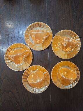 Set of 5 cup With Mother-of- Pearl Coffee cups with Saucers